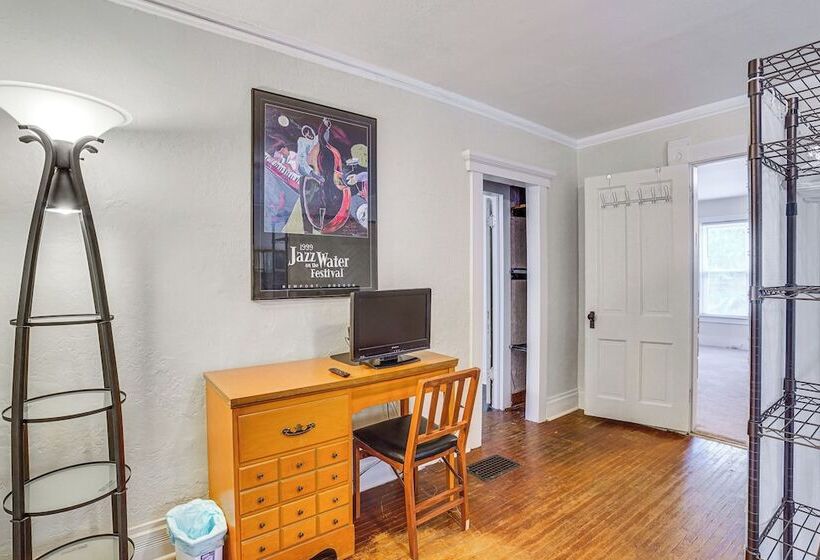 Charming Champaign Victorian W/ Deck!