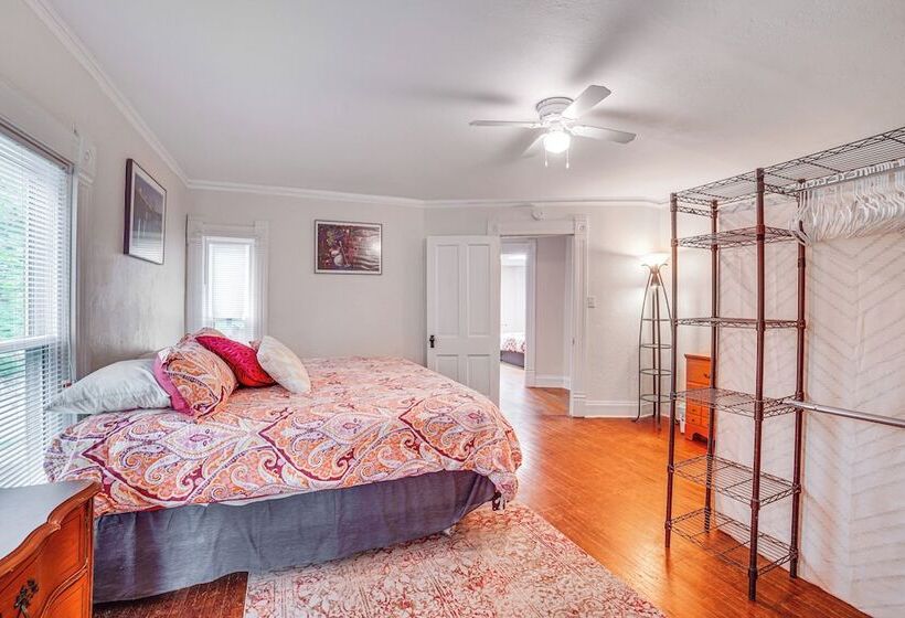 Charming Champaign Victorian W/ Deck!