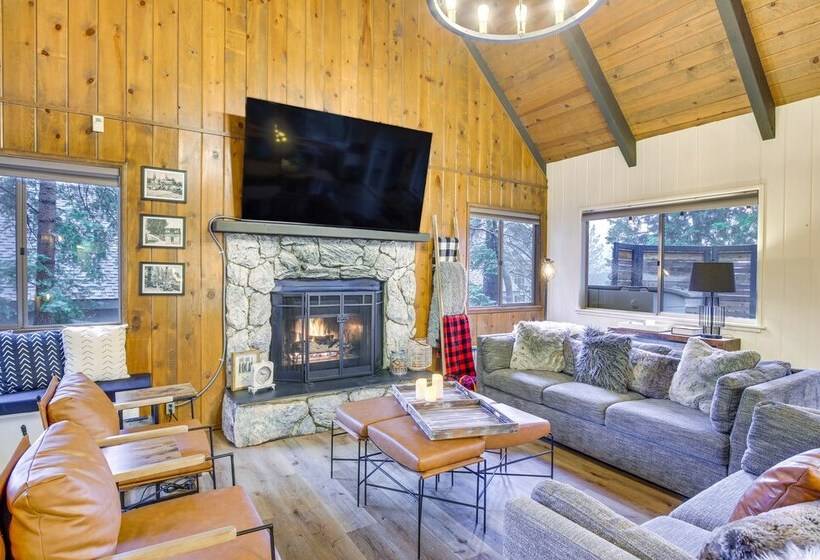 Cozy & Chic Lake Arrowhead Cabin W/ Deck!