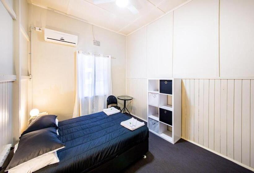Commercial Hotel Kingaroy