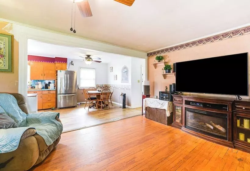 Cozy Ballston Spa Home W/ Fenced Yard!