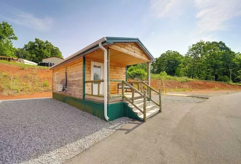 Cozy Cabin In The Smokies   Great For Couples!