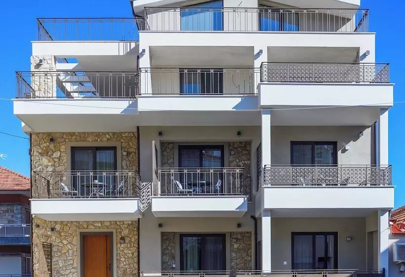 Epineio Comfort Living