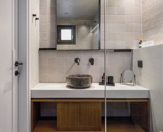 Epineio Comfort Living