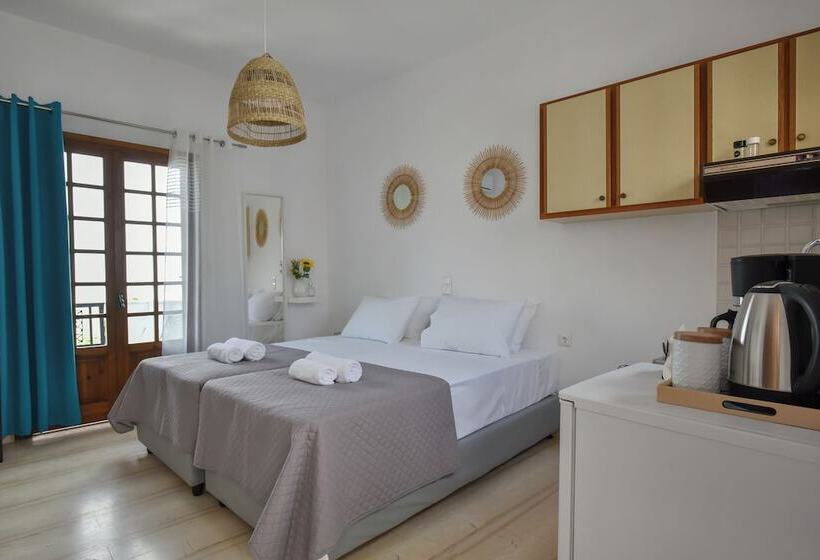 Eva Studios & Apartments