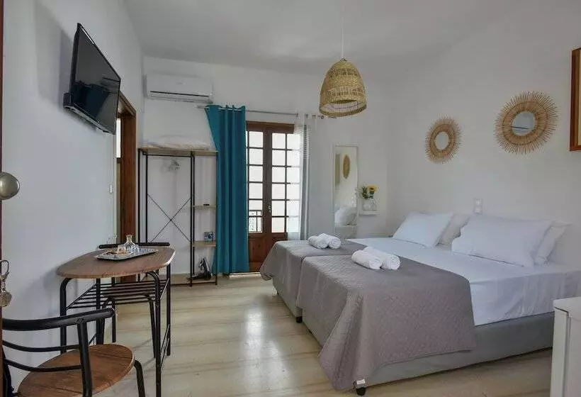 Eva Studios & Apartments