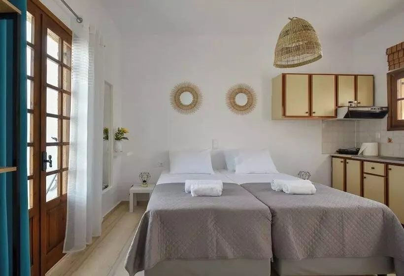 Eva Studios & Apartments