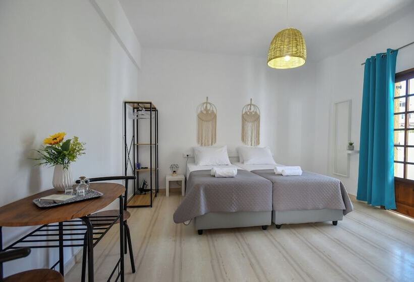 Eva Studios & Apartments