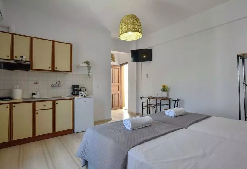 Eva Studios & Apartments