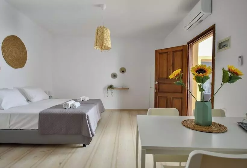 Eva Studios & Apartments