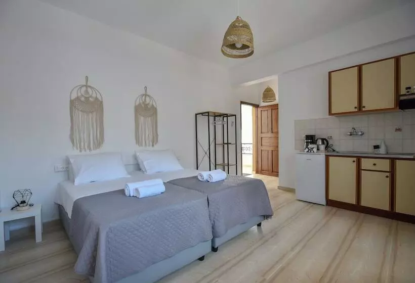 Eva Studios & Apartments