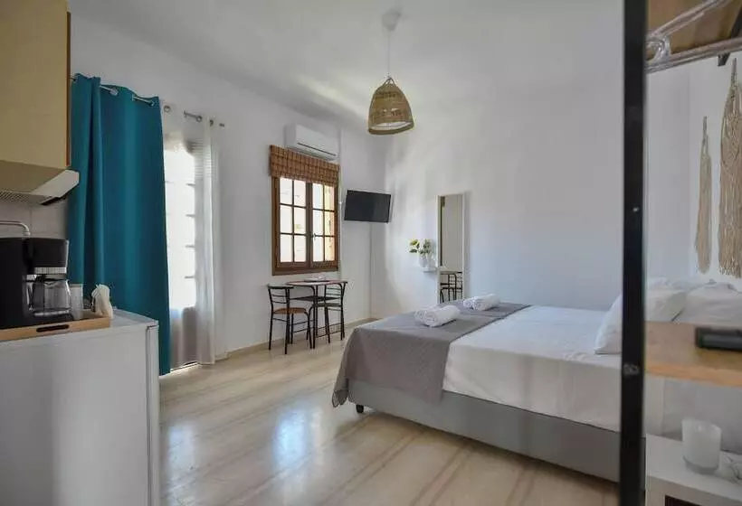 Eva Studios & Apartments