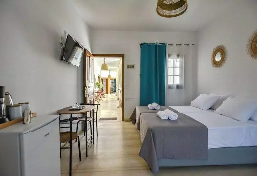 Eva Studios & Apartments