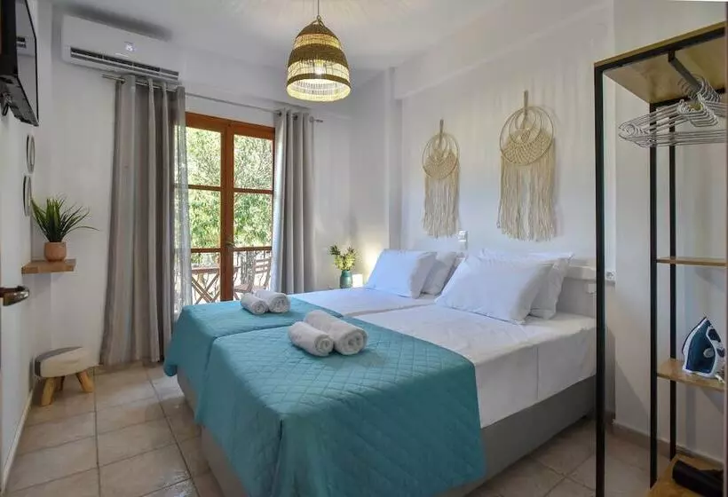 Eva Studios & Apartments