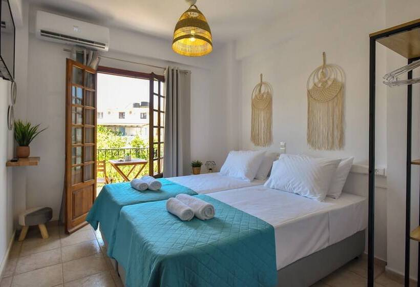 Eva Studios & Apartments