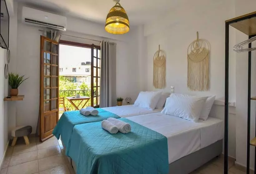 Eva Studios & Apartments