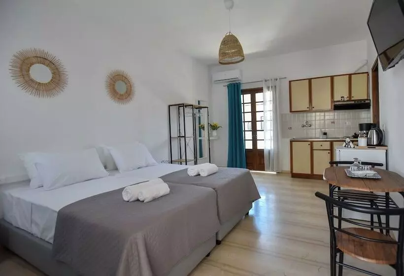 Eva Studios & Apartments