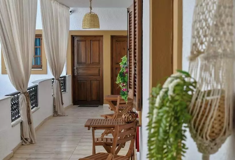 Eva Studios & Apartments