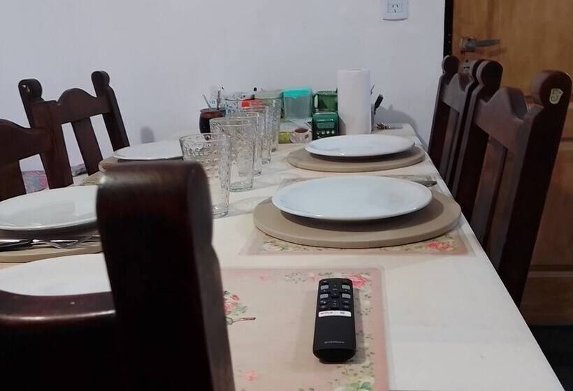 فندق Alojamiento Ezeiza 4