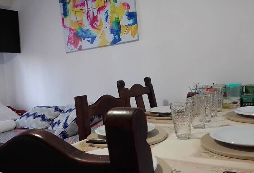 فندق Alojamiento Ezeiza 4