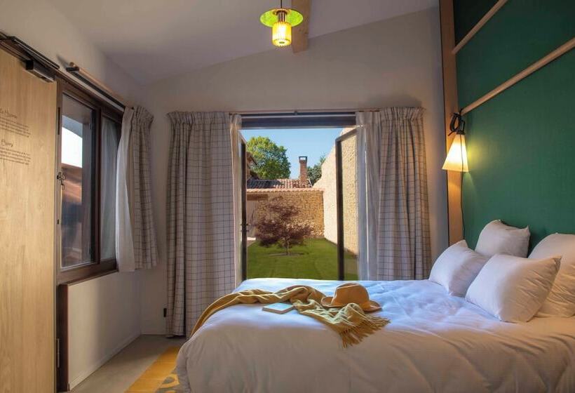 Отель Domaine Les Lanternes