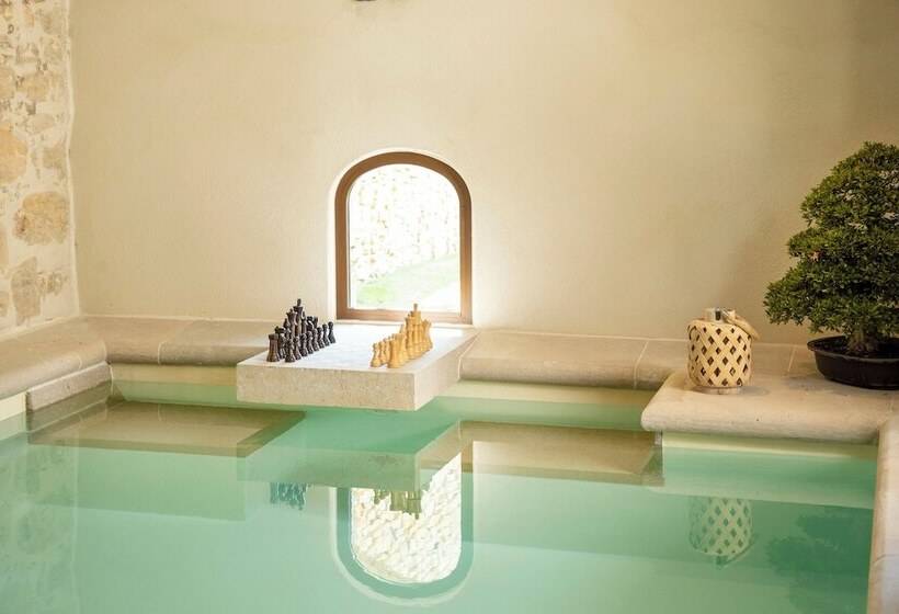 Отель Domaine Les Lanternes