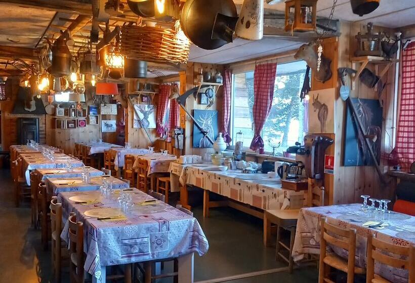 בית מלון כפרי Hôtel Restaurant Le Montlo 48