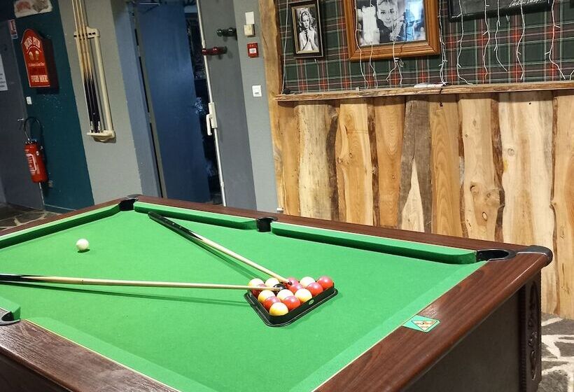 בית מלון כפרי Hôtel Restaurant Le Montlo 48