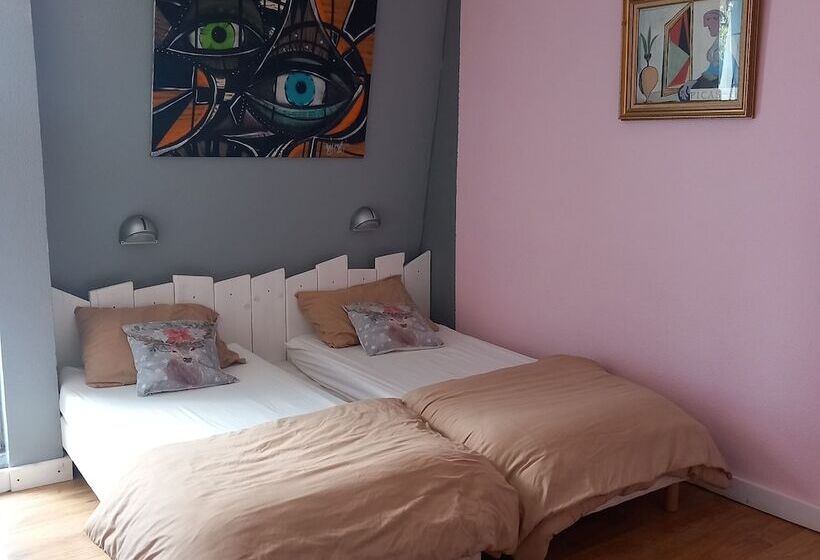 בית מלון כפרי Hôtel Restaurant Le Montlo 48