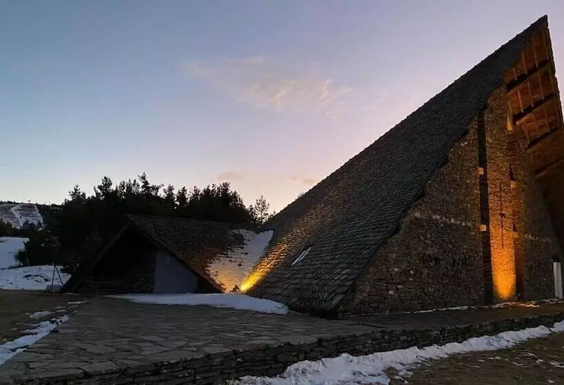 Hotelli Hôtel Restaurant Le Montlo 48