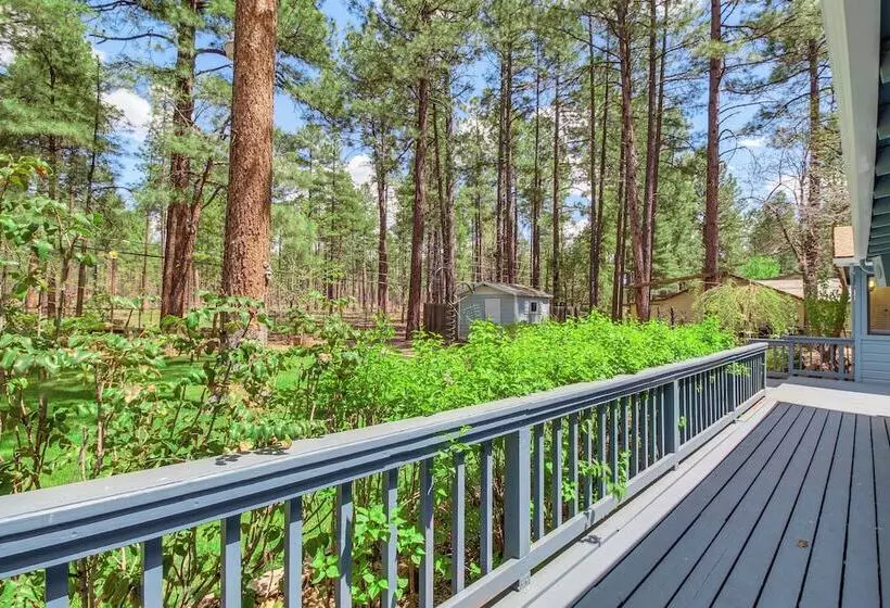 Deck + Pool Table: Pinetop Lakeside Nature Escape