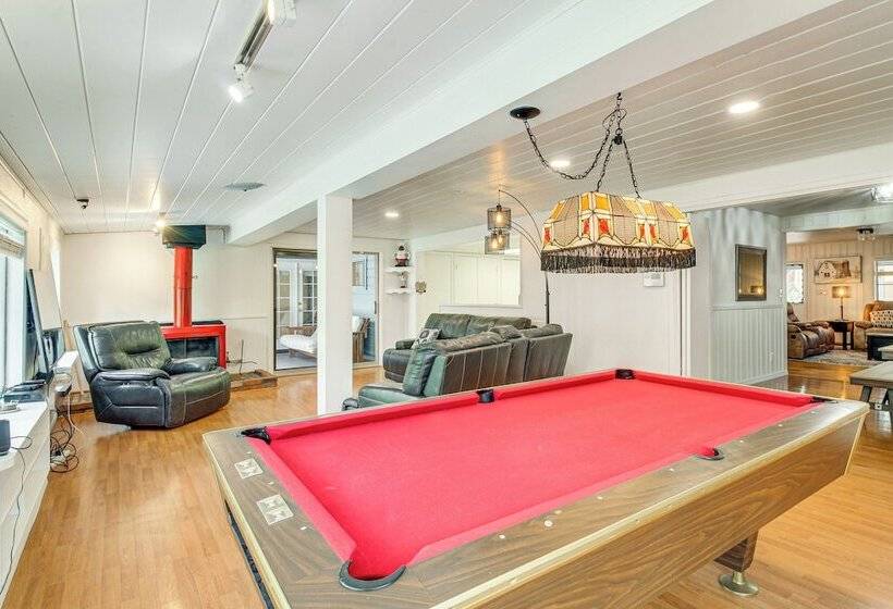 Deck + Pool Table: Pinetop Lakeside Nature Escape