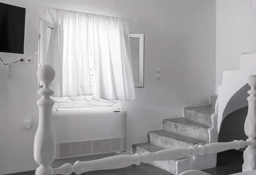 Kyon Beach Suites Kythnos