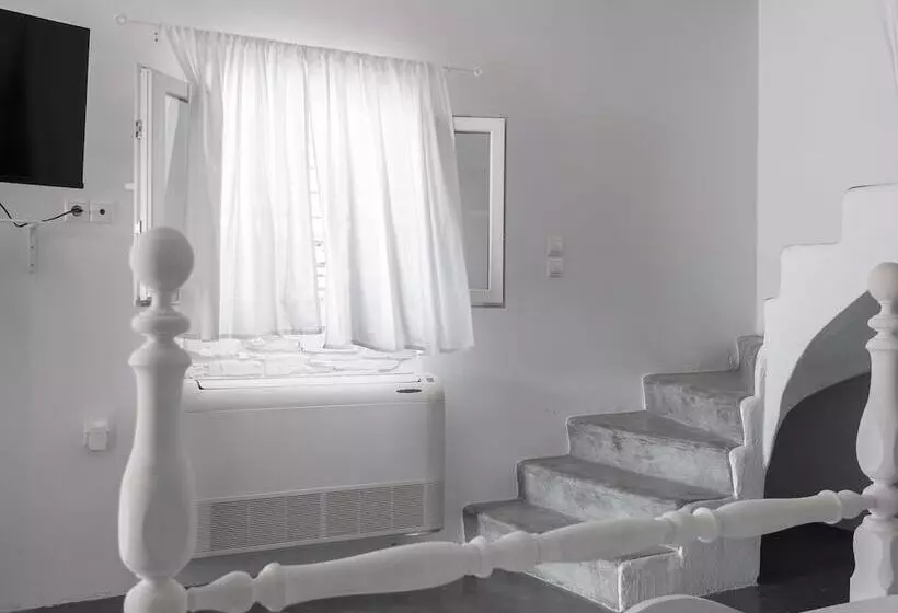 Kyon Beach Suites Kythnos