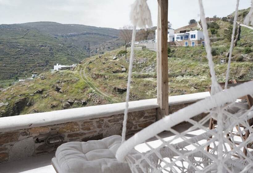 Kyon Beach Suites Kythnos