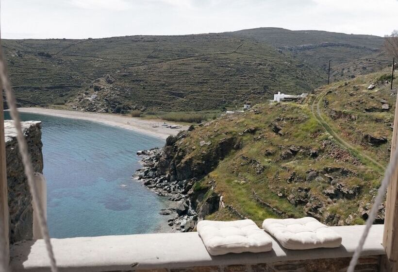 Kyon Beach Suites Kythnos