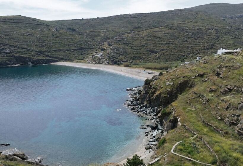 Kyon Beach Suites Kythnos