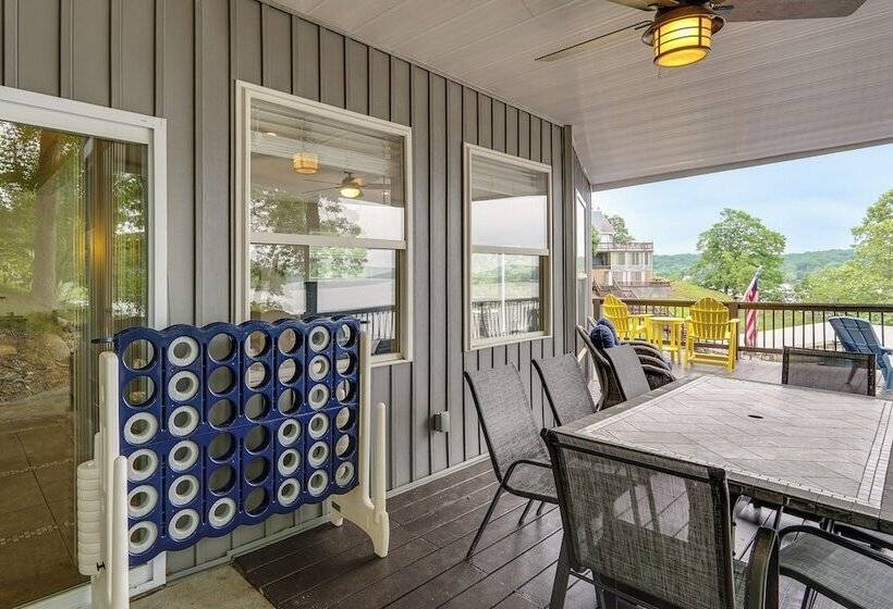 Views & Private Dock: Lake Of The Ozarks Retreat!