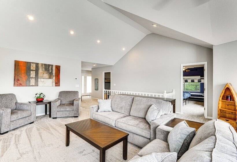 Views & Private Dock: Lake Of The Ozarks Retreat!