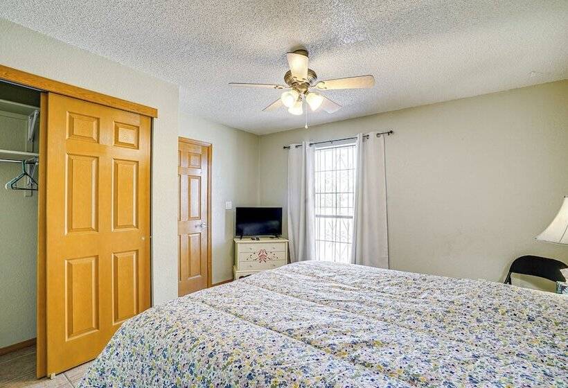 Pet Friendly El Paso Home ~ 9 Mi To Fort Bliss!