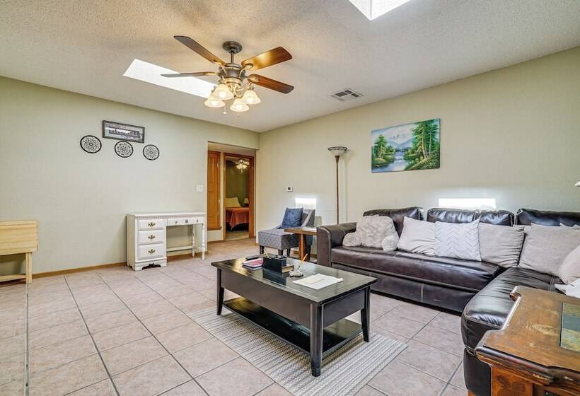 Pet Friendly El Paso Home ~ 9 Mi To Fort Bliss!