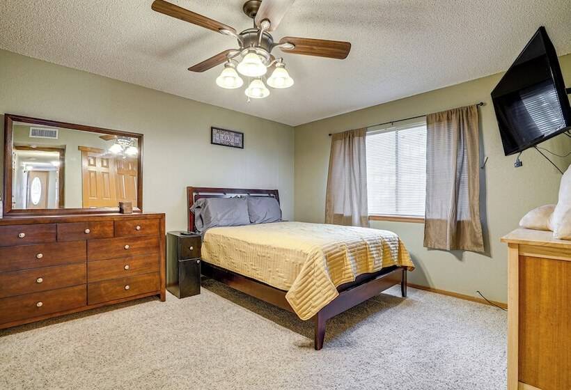 Pet Friendly El Paso Home ~ 9 Mi To Fort Bliss!