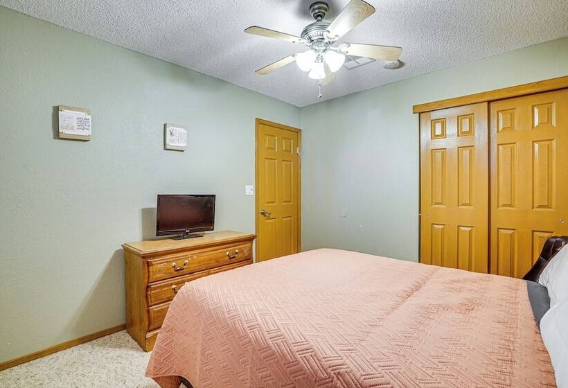 Pet Friendly El Paso Home ~ 9 Mi To Fort Bliss!