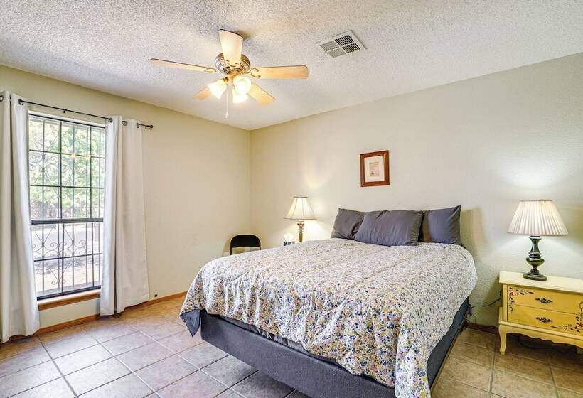 Pet Friendly El Paso Home ~ 9 Mi To Fort Bliss!