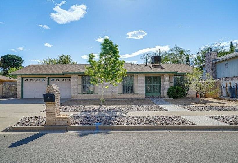 Pet Friendly El Paso Home ~ 9 Mi To Fort Bliss!