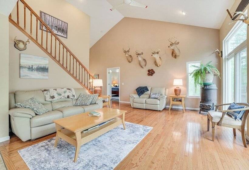 Pet Friendly Kalkaska Home ~ 19 Mi To Torch Lake!