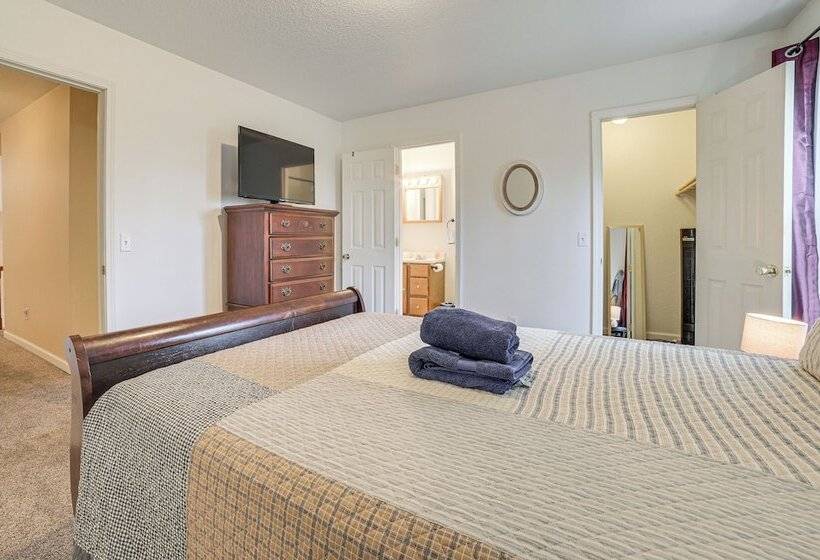 Pet Friendly Kalkaska Home ~ 19 Mi To Torch Lake!