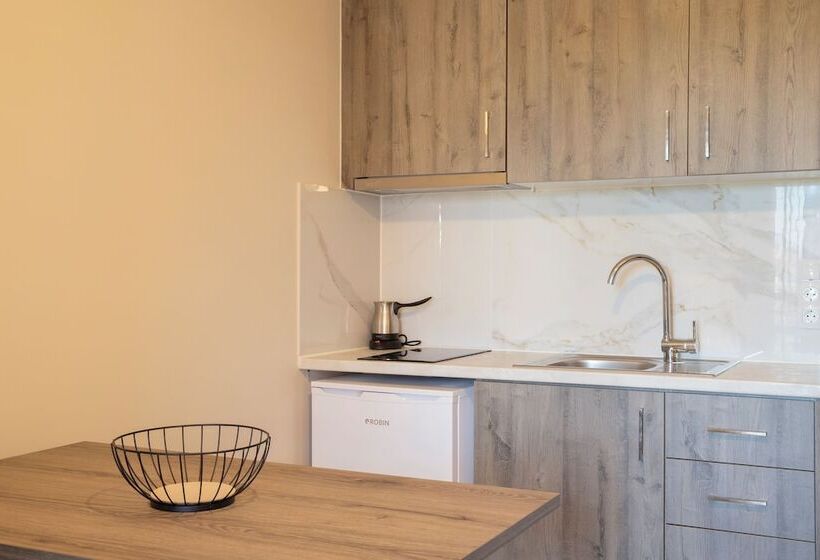 Philippos Residences