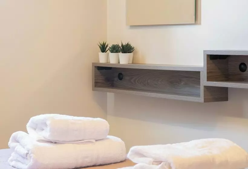 Philippos Residences