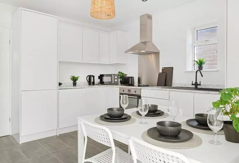 レジデンス Isimi Luxurious House 4 Bed In Alfreton Derby